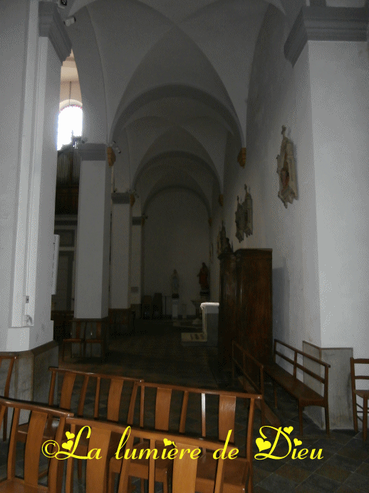 Cuges les pins : église Saint Antoine de Padoue