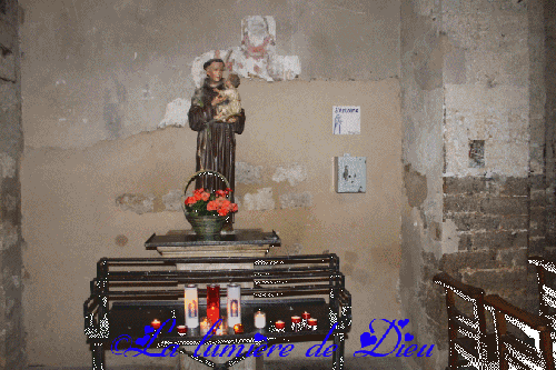 Moustiers Sainte Marie : L'église Notre-Dame de l'Assomption