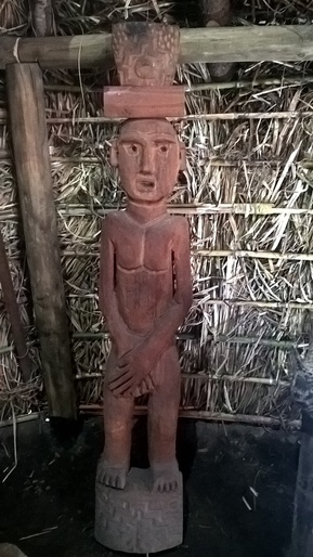 sculpture mapuche