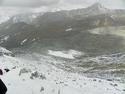 Panorama sur les environs lors de la montée vers le Cho La Pass (5368m)