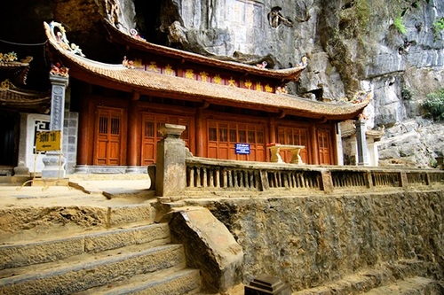 Voyage Vietnam : paysages pagode Bich Dong