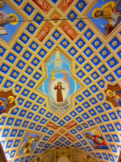 Plafond en trompe-l'œil.