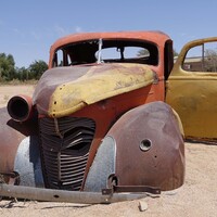 Résultat de recherche d'images pour "carcasse voiture"