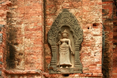 Blog de images-du-pays-des-ours :Images du Pays des Ours (et d'ailleurs ...), Temple de Lolei - Groupe des Roluos - Région de Siem Reap - Cambodge