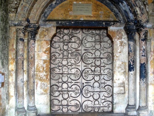 -L'Eglise Saint Pierre