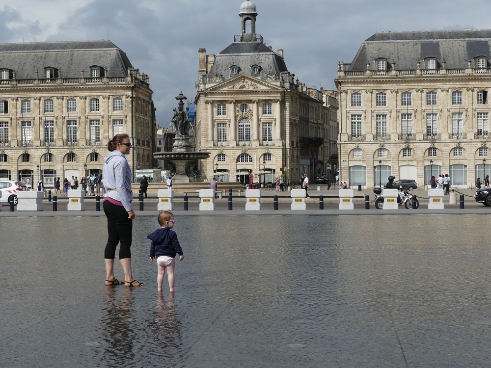 Les trois phases du miroir d'eau à Bordeaux...