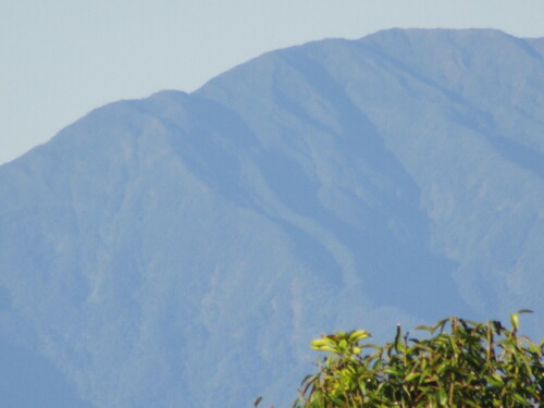 peintre avec une vue pareil ...c'est pas pareil ..la soufrière depuis Sainte Anne 