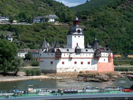chateau de Pfalz sur le rhin