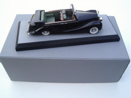 rolls royce phantom miniature