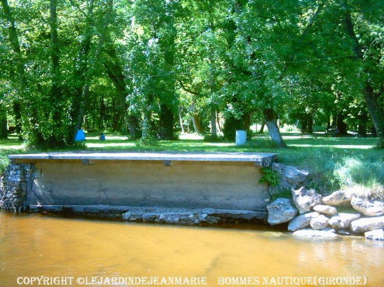 Bommes (Gironde)DESCENTE DU CIRON EN GROUPE SANS ENCADREMENT EN CANOË ... PARCOURS AVENTURE EN HAUTEUR : Parcours accrobranche dans les arbres