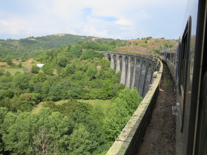 Riom-ès-Montagnes (1).