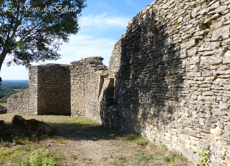 Crémieu  - Remparts du prieuré bénédictin de Saint-Hypolyte - 13ème siècle - 6
