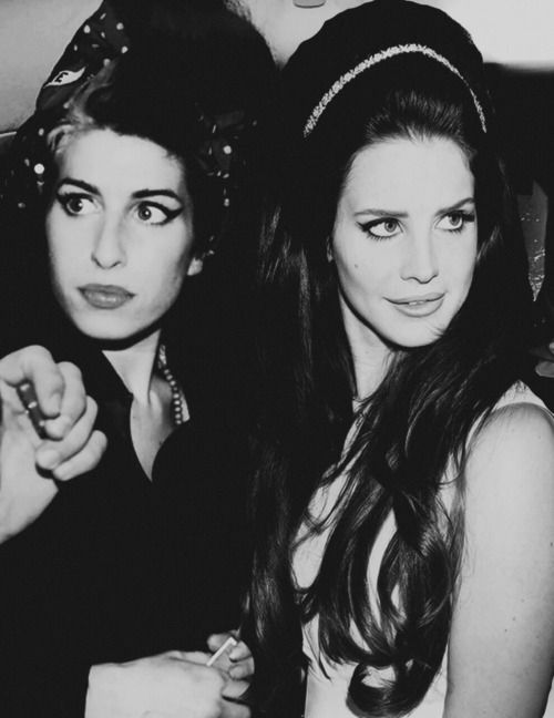 Lana Del Rey a voulu arrêter sa carrière après la mort d'Amy Winehouse en 2011