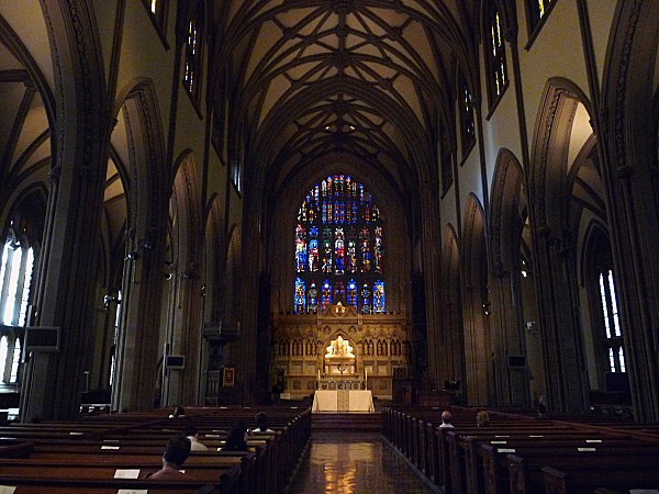 New-York-Interieur-Trinity-Church.jpg