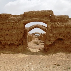 32- Iran : Dans le désert ... images de route 1