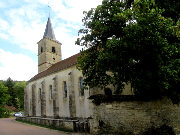 L'église Saint-Benoît de Thoires