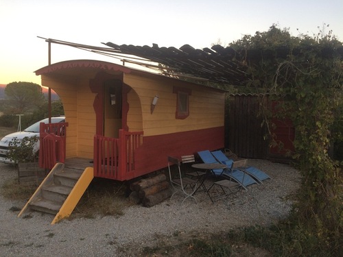 La Roulotte du Mas Saint Joseph (Chateauneuf - Saint Donat - 04)