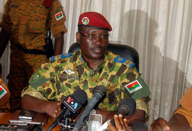 Isaac Zida est le nouvel homme fort au Burkina Faso
