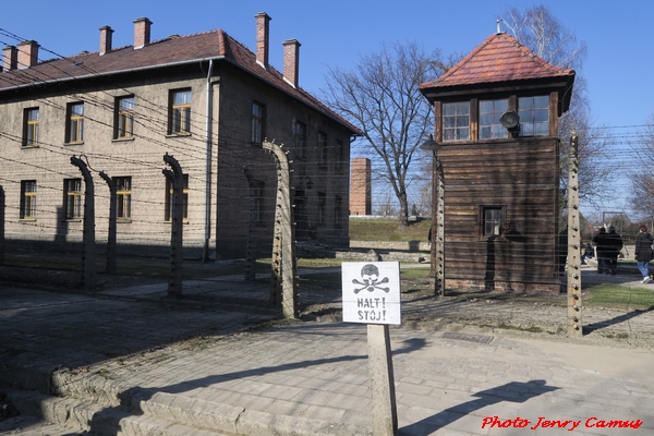 Jenry Camus s'est rendu à Auschwitz...