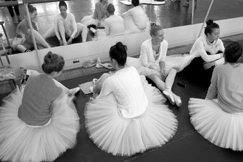 jcrew_tmblr_2011_DI_Russia_Ballet2
