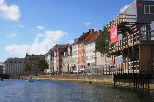 Gammel Strand vu du bateau à Copenhague