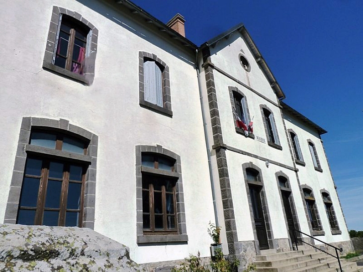 La mairie - VÃ©drines-Saint-Loup