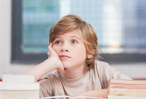 10 façons de garder l'attention des enfants (garçons) pendant l'école du dimanche