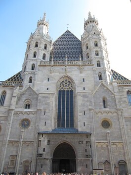 Résultat de recherche d'images pour "eglise saint etienne de vienne"