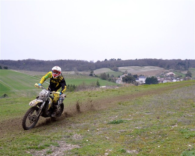 Blog de sylviebernard-art-bouteville : sylviebernard-art-bouteville, Enduro du château de Bouteville 30.03.2014