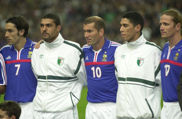 Samedi 06.10.2001 Stade de france l\'équipe de France-Algérie 4-1