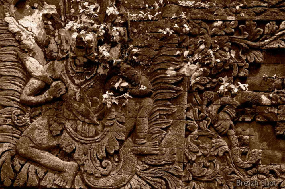 Garuda, l'aigle mythique hindou à Pura Beji Sangsit