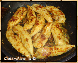 Aiguillettes de Poulet au Lait de Coco et Curry