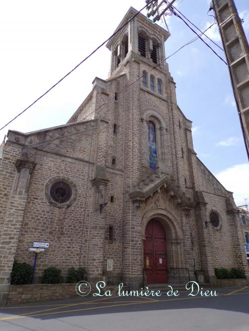 Quiberon, l'église Notre-Dame de Locmaria