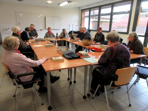 Une belle après-midi de détermination de champignons avec mes membres de la Société Mycologique du Châtillonnais