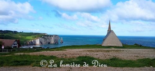 Étretat, la chapelle Notre-Dame de la Garde