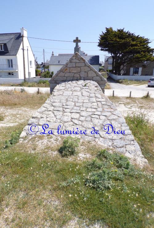 Gâvres, la fontaine Saint Gildas