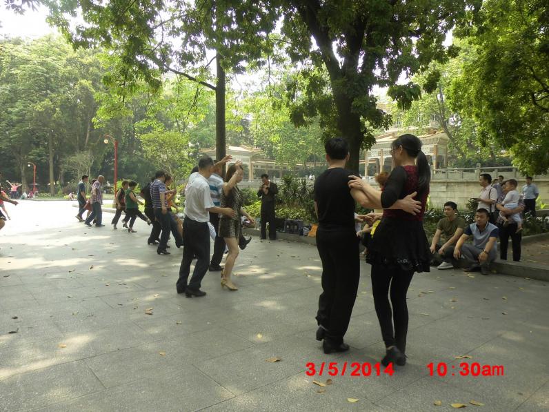 LE PLARC DES MARTYRS ET DE L'AMITIE A GUANGZHOU