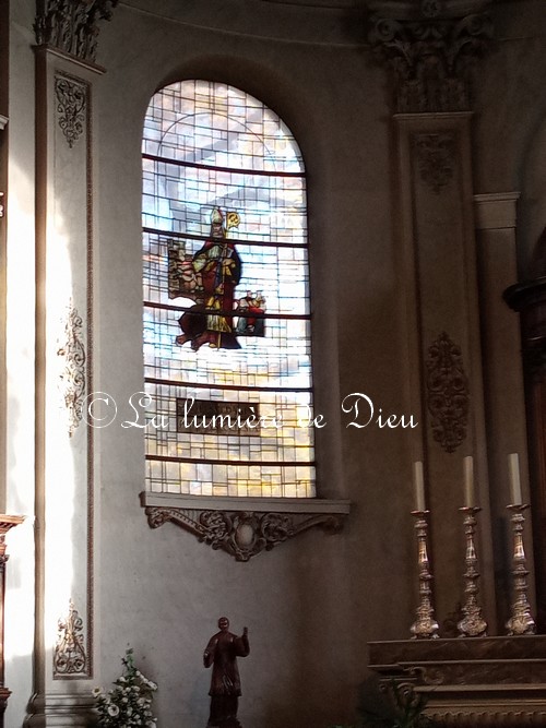 Menin (Belgique), l'église Saint Vaast