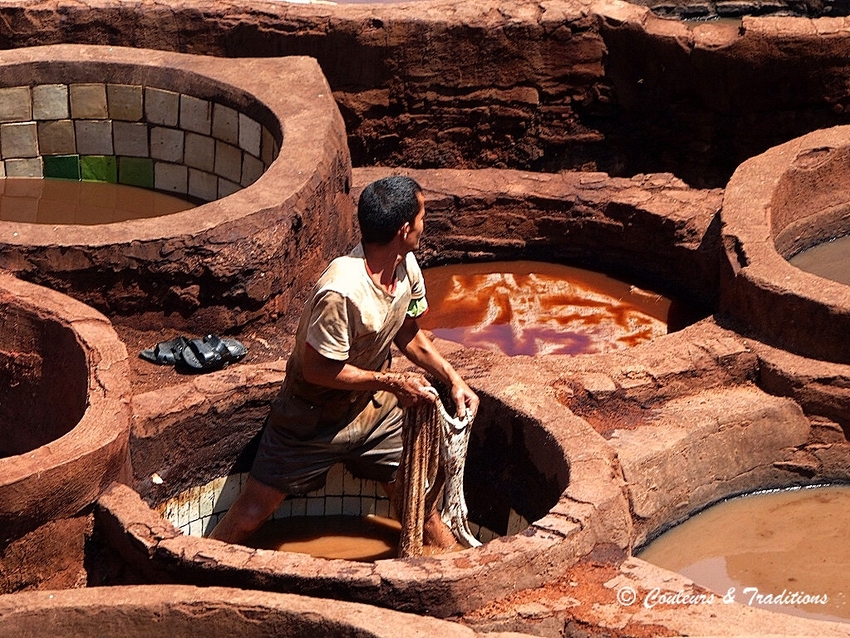 Dans les odeurs de la tannerie 