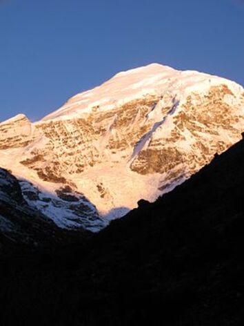 Chomolhari Ã  l'aube depuis Jangothang au Bhoutan