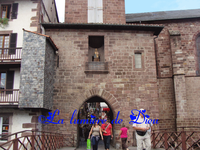 Saint Jean Pied de Port : église Notre-Dame de l'Assomption