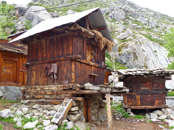 des maisons qui ne respirent pas la richesse