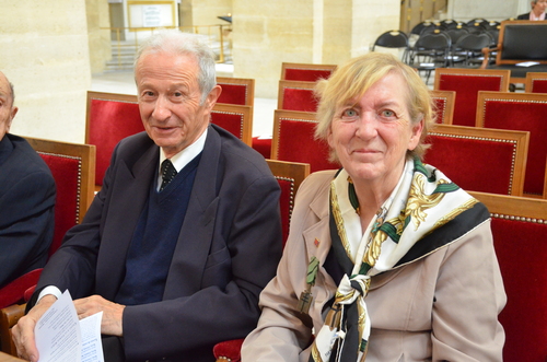  Funérailles de Mr Yves De Daruvar et honneurs funèbres militaires dans la cour d'honneur des Invalides