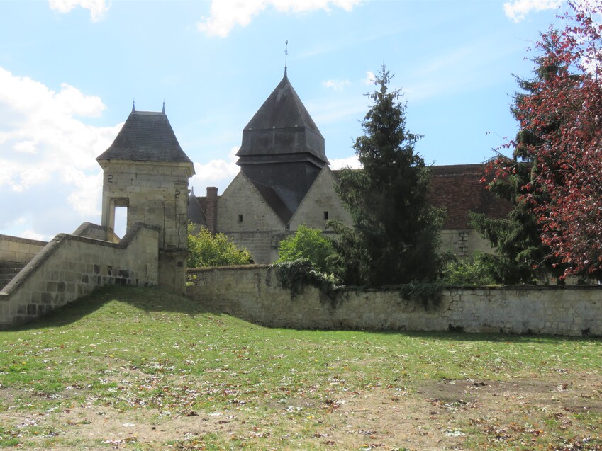 Coucy-Le-Château-Affrique (02)