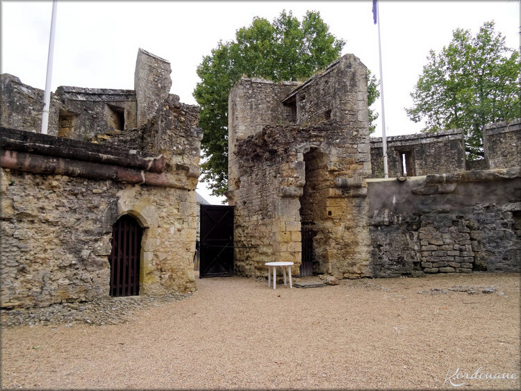 Photos du chemin de ronde du château de Montreuil Bellay
