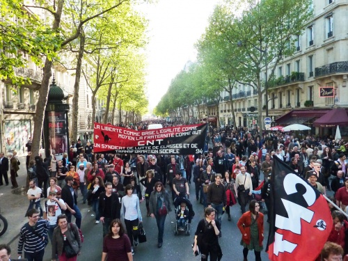 Le cortège CNT le 1er mai à Paris 