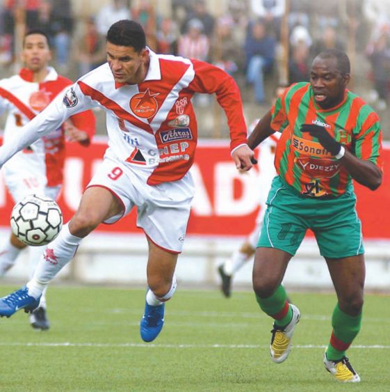 Jeudi 22.01.2009 stade 1er Novembre Tizi-Ouzou 1/16ème Coupe CRB-MCA 0-0 A.P (4-1 TAB)