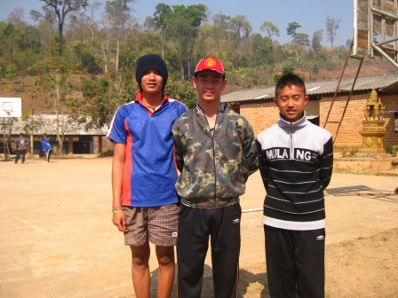 Adolescants de l'école de Lak Taeng 