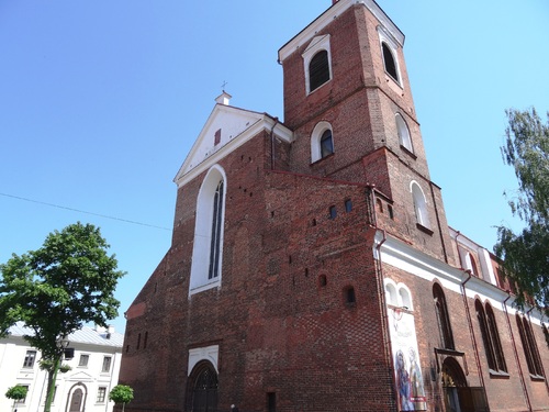 La Cathédrale Zaint Pierre et Zaint Paul à Kaunas (photos)