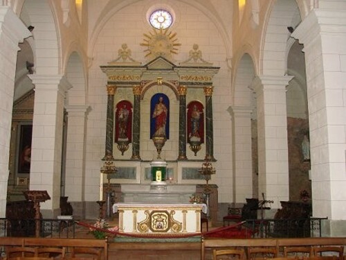 Donzenac-le-choeur.jpg